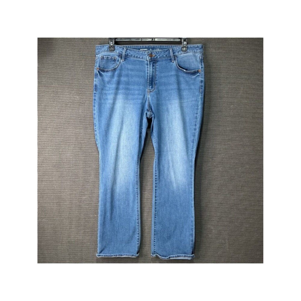 Old Navy Women's Size 16 Mid-Rise Kicker Boot-Cut Stretch Denim Jeans Light Wash